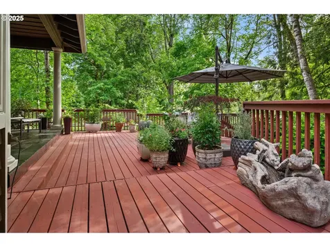 3329 SW Ridgewood Avenue Portland OR 97225