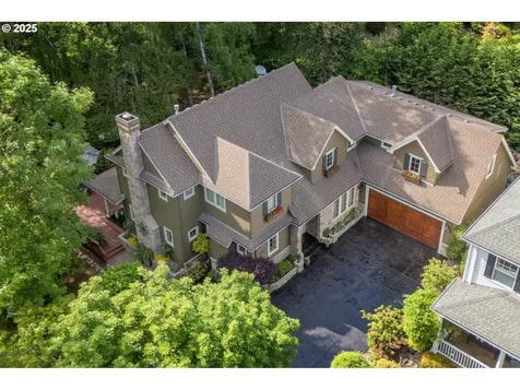3329 SW Ridgewood Avenue Portland OR 97225