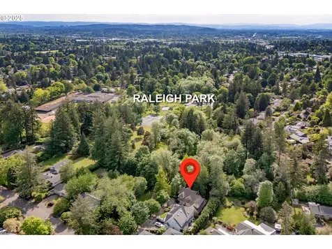 3329 SW Ridgewood Avenue Portland OR 97225
