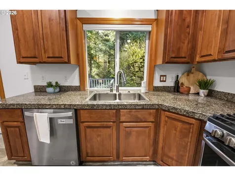 1176 Nautical Drive Hammond OR 97121