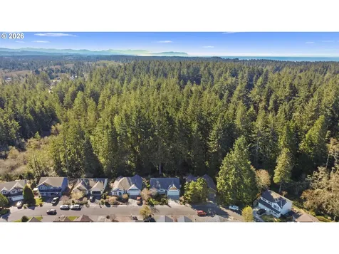 1176 Nautical Drive Hammond OR 97121