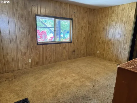 8136 Highway 126 Florence OR 97439