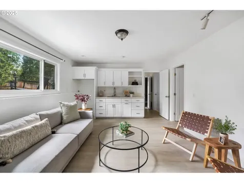 7375 SW Ashdale Drive Portland OR 97223