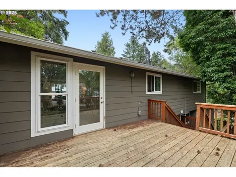 7375 SW Ashdale Drive Portland OR 97223