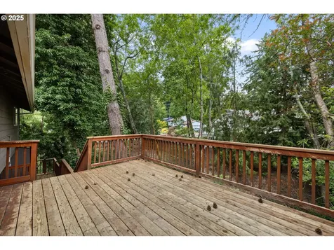 7375 SW Ashdale Drive Portland OR 97223