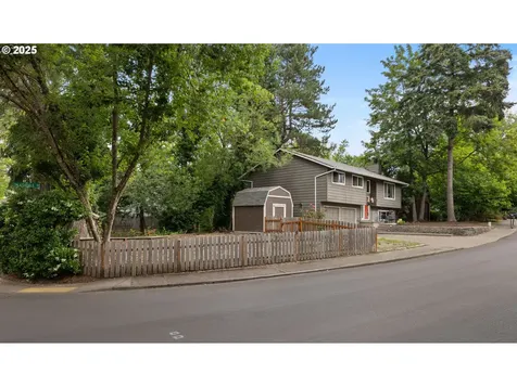7375 SW Ashdale Drive Portland OR 97223