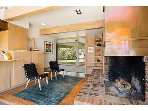 1685 Skyline Boulevard Eugene OR 97403