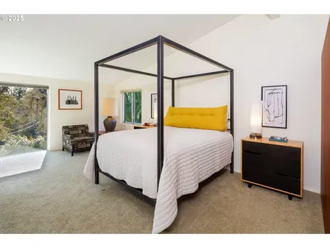 1685 Skyline Boulevard Eugene OR 97403