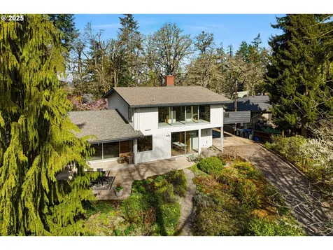 1685 Skyline Boulevard Eugene OR 97403