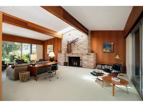 1685 Skyline Boulevard Eugene OR 97403