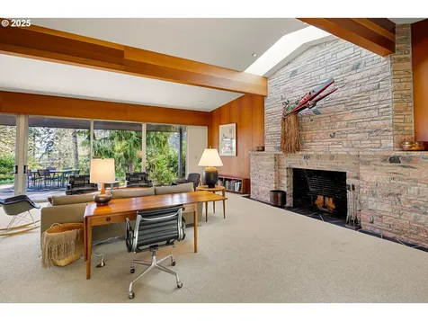 1685 Skyline Boulevard Eugene OR 97403