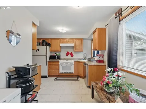 1315 SE 135th Avenue Portland OR 97233