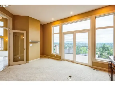 9340 SE Emmert View Court Happy Valley OR 97086