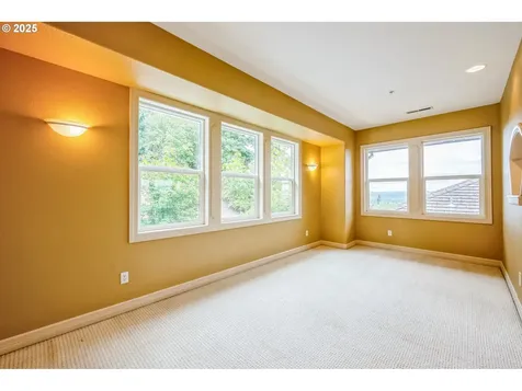 9340 SE Emmert View Court Happy Valley OR 97086