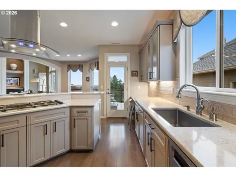 2305 NW Douglas Street Camas WA 98607