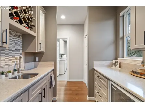 2305 NW Douglas Street Camas WA 98607