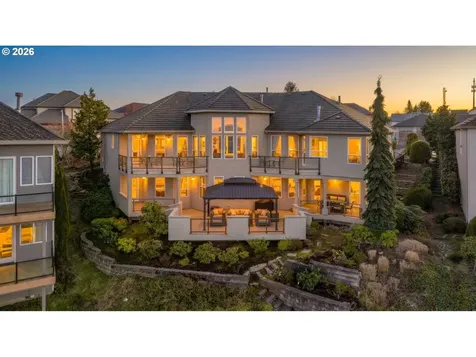 2305 NW Douglas Street Camas WA 98607