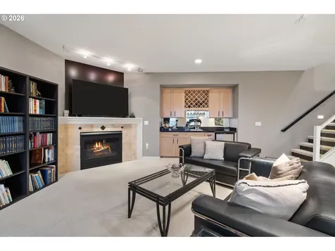 2305 NW Douglas Street Camas WA 98607