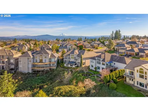2305 NW Douglas Street Camas WA 98607