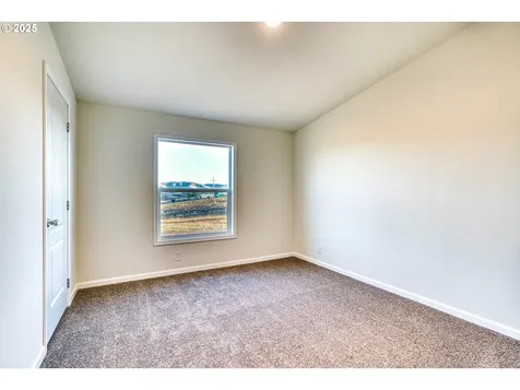 955 High Prairie Road Lyle WA 98635