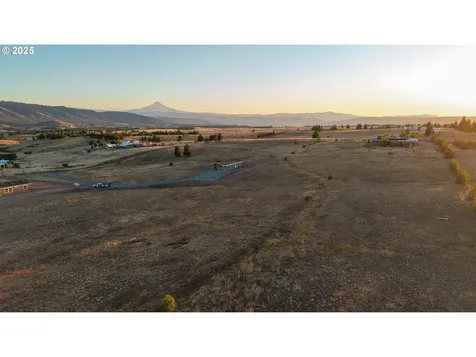 955 High Prairie Road Lyle WA 98635