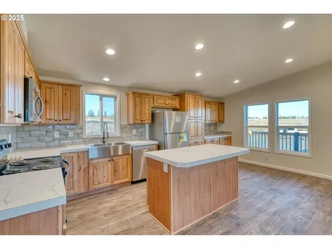 955 High Prairie Road Lyle WA 98635