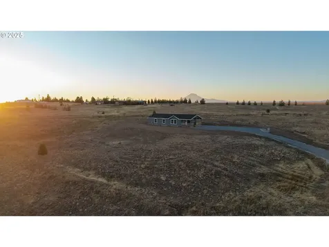 955 High Prairie Road Lyle WA 98635