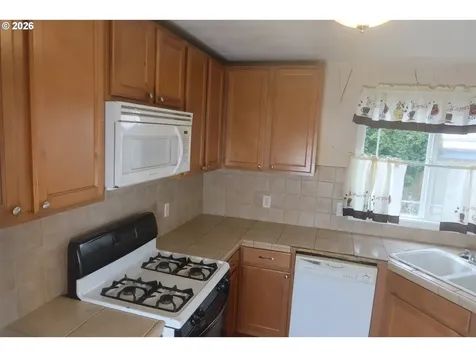 138 Maple Boulevard Wood Village OR 97060