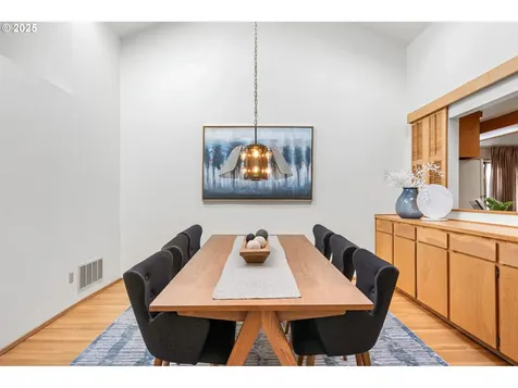 7075 SW Tierra Del Mar Drive Beaverton OR 97007