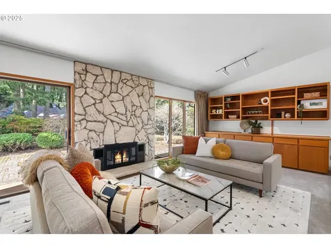 7075 SW Tierra Del Mar Drive Beaverton OR 97007
