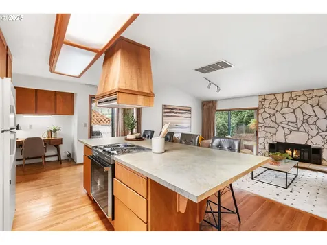 7075 SW Tierra Del Mar Drive Beaverton OR 97007