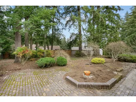 7075 SW Tierra Del Mar Drive Beaverton OR 97007