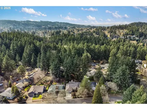 7075 SW Tierra Del Mar Drive Beaverton OR 97007
