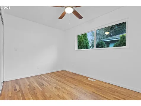 9610 N Seneca Street Portland OR 97203