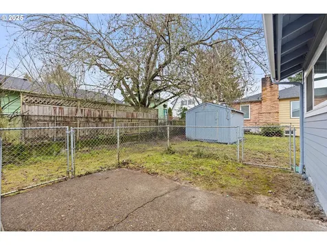 9610 N Seneca Street Portland OR 97203