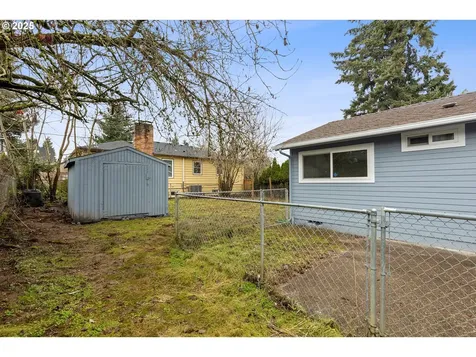9610 N Seneca Street Portland OR 97203