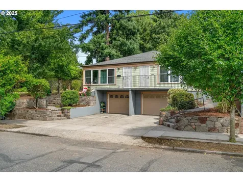 2332 2334 SE 72nd Avenue Portland OR 97215