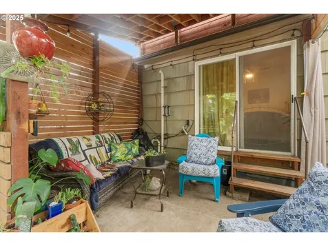 2332 2334 SE 72nd Avenue Portland OR 97215