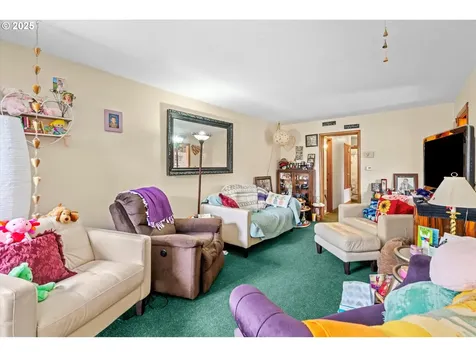 2332 2334 SE 72nd Avenue Portland OR 97215