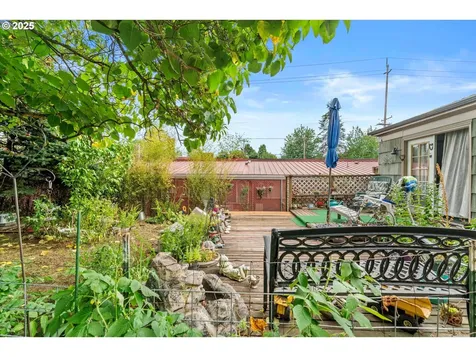 2332 2334 SE 72nd Avenue Portland OR 97215