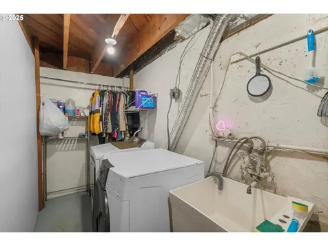 2332 2334 SE 72nd Avenue Portland OR 97215