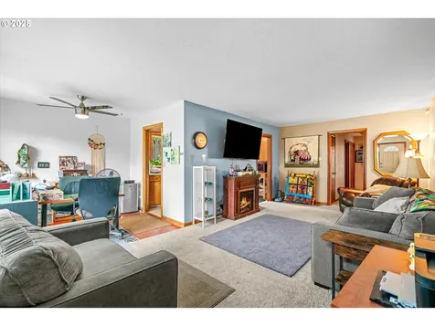 2332 2334 SE 72nd Avenue Portland OR 97215
