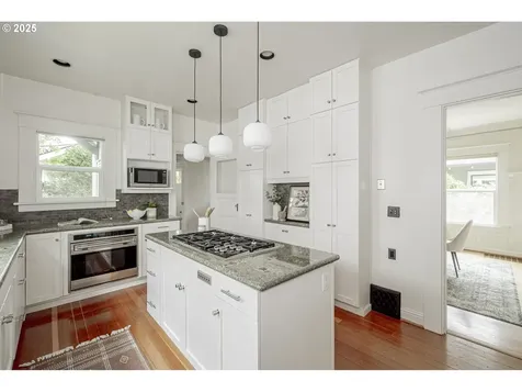 2746 NE 22nd Avenue Portland OR 97212