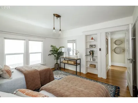2746 NE 22nd Avenue Portland OR 97212