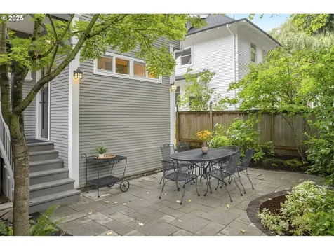 2746 NE 22nd Avenue Portland OR 97212