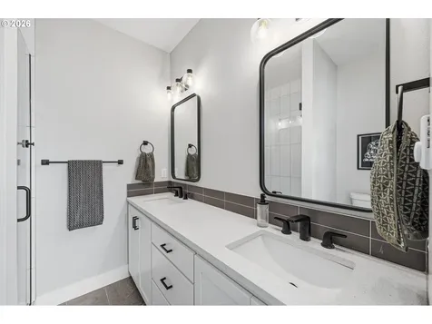 6224 NE 11th Avenue Portland OR 97211