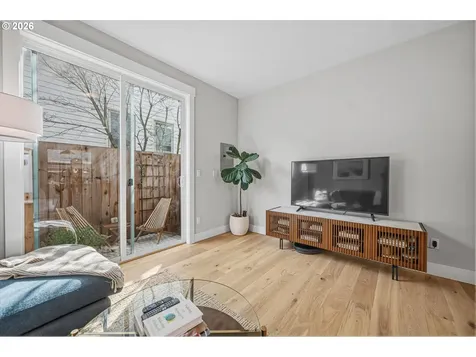 6224 NE 11th Avenue Portland OR 97211