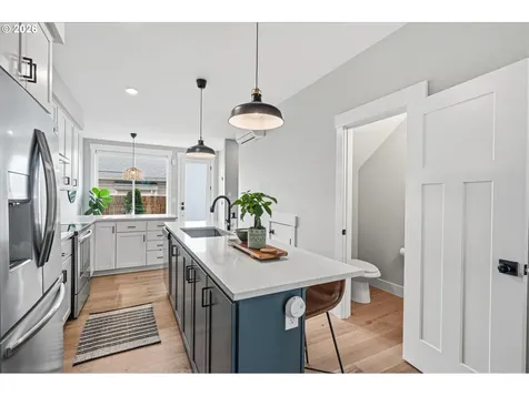 6224 NE 11th Avenue Portland OR 97211