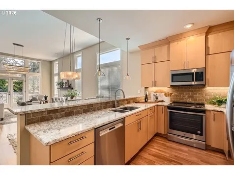 17931 SE 41st Loop Vancouver WA 98683