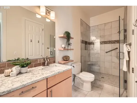 17931 SE 41st Loop Vancouver WA 98683